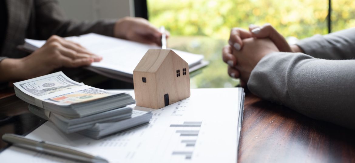 image of hard money lending rules being explained by lender